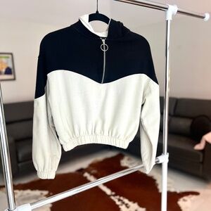 Zara black & cream cropped Sweatshirt hoodie, Sz S